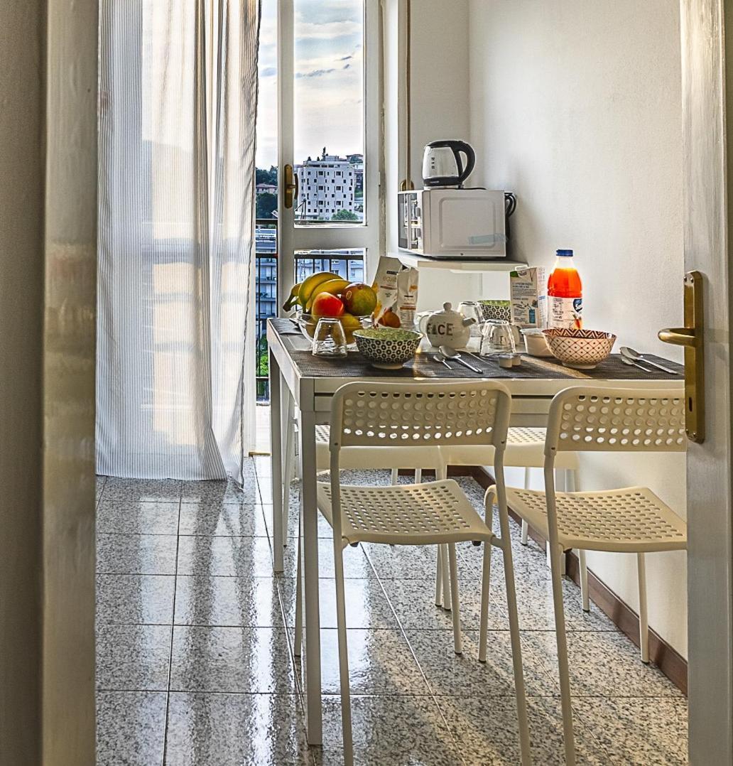 Como Bike & Family Apartment Esterno foto